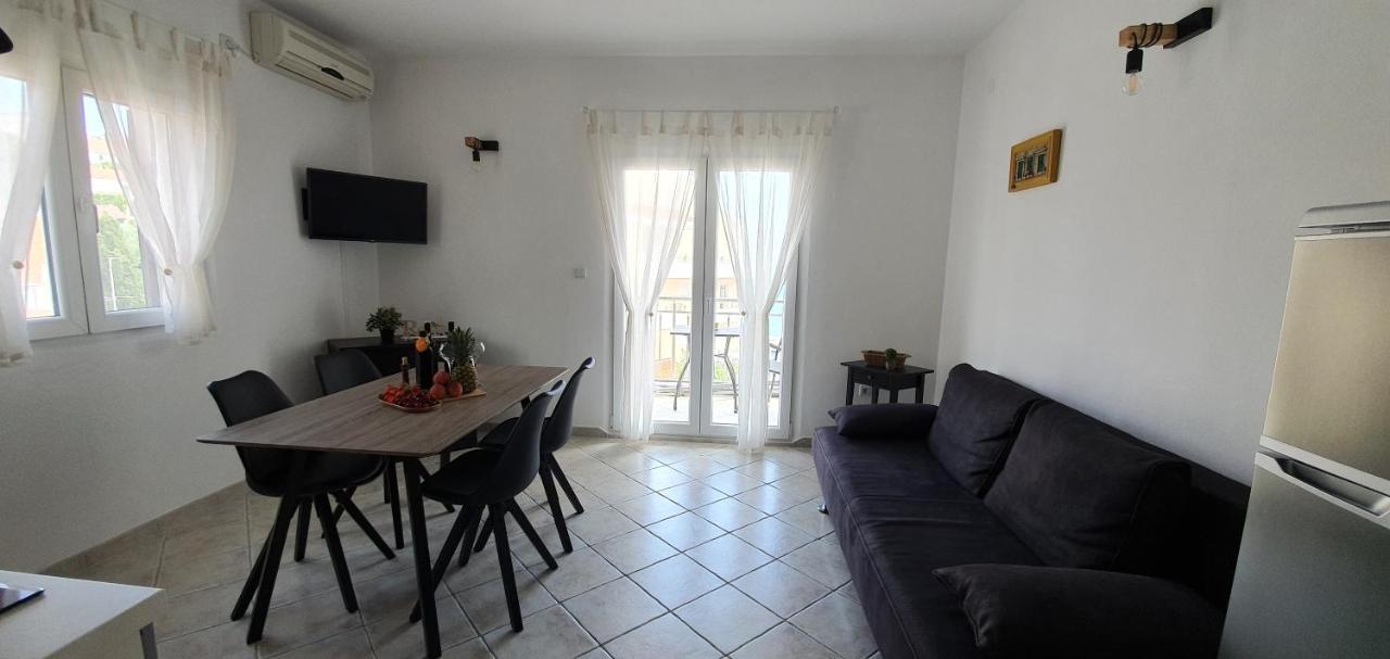 Apartment Prkic トロギール エクステリア 写真